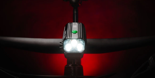 Фара передня Lezyne SUPER DRIVE 1600xxl 1600 люменів Y13 срібляста 