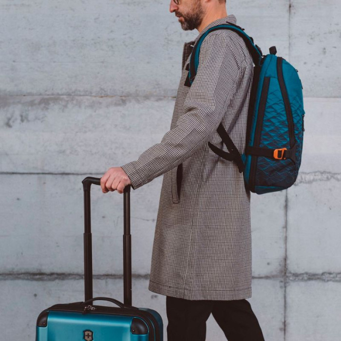 Рюкзак для ноутбука Victorinox Travel VX Touring /Dark Teal 18 л (Vt605630) 