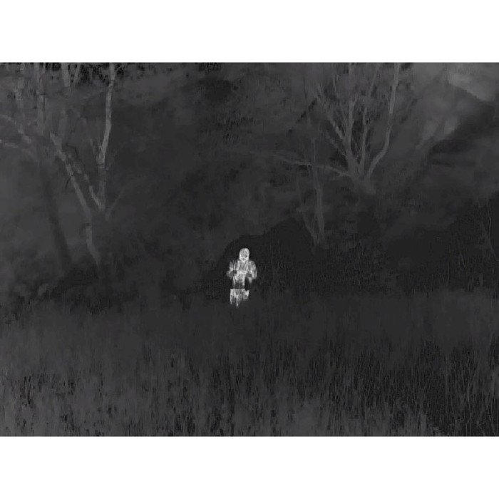 Монокуляр тепловізійний GUIDE TrackIR Pro 640x480 35 мм 2-16x 2800м 