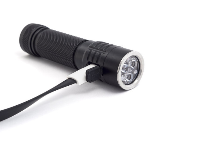 Ліхтар яскравий промінь YLP GRYPHON G18, чорний, Cree XP-G2 nw 