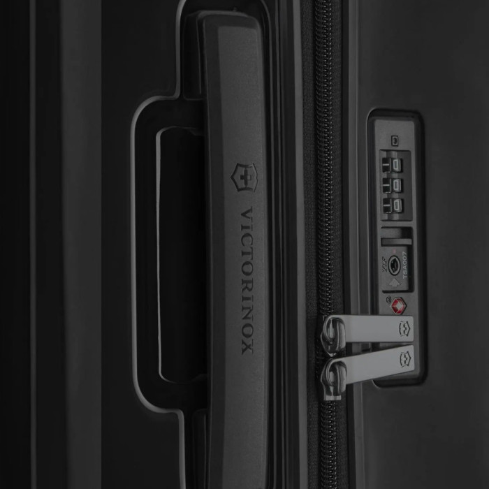 Валіза Victorinox AIROX/Black Велика 