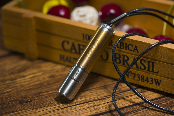 Фонарик-брелок Fenix F15 , серый,XP-E2 R3, 85 люмен  