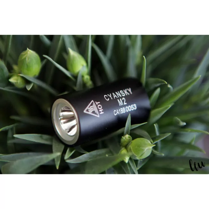 Фонарь Cyansky M2 XP-E2 R3 (нет шнура в комплекте)  