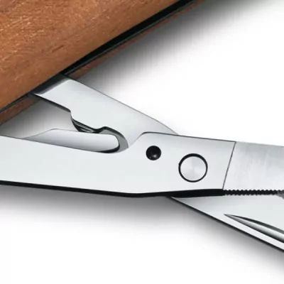 Нож Victorinox Delemont, EvoWood 81, 65 мм 0.6421.63  