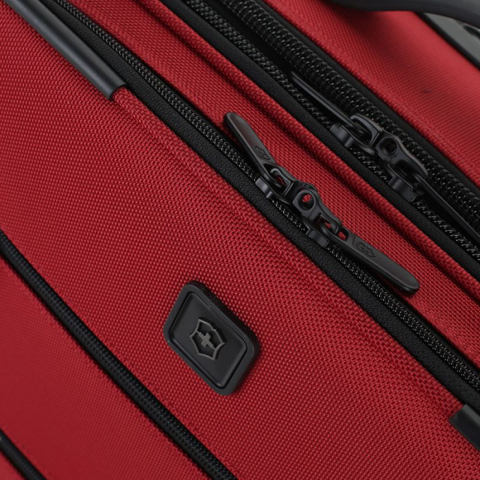 Чемодан на 2 колесах Victorinox Travel Lexicon 1.0/Red S Expandable 41,3 л (Vt323400.03)  