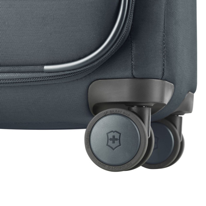 Чемодан на 4 колесах Victorinox Travel Connex SS/Deep Lake M Expandable 69/78 л (Vt609873)  
