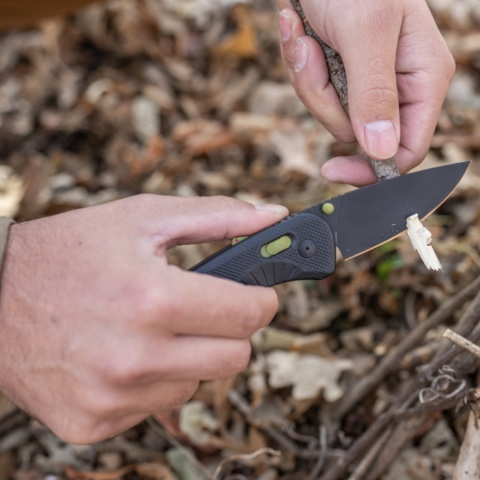 Нож SOG Aegis AT, Black/Moss (SOG 11-41-11-41)  