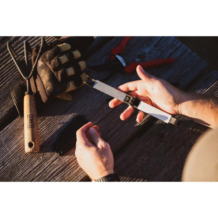 Work Sharp Точилка механическая Folding Field Sharpener WSEDCFFS-I  