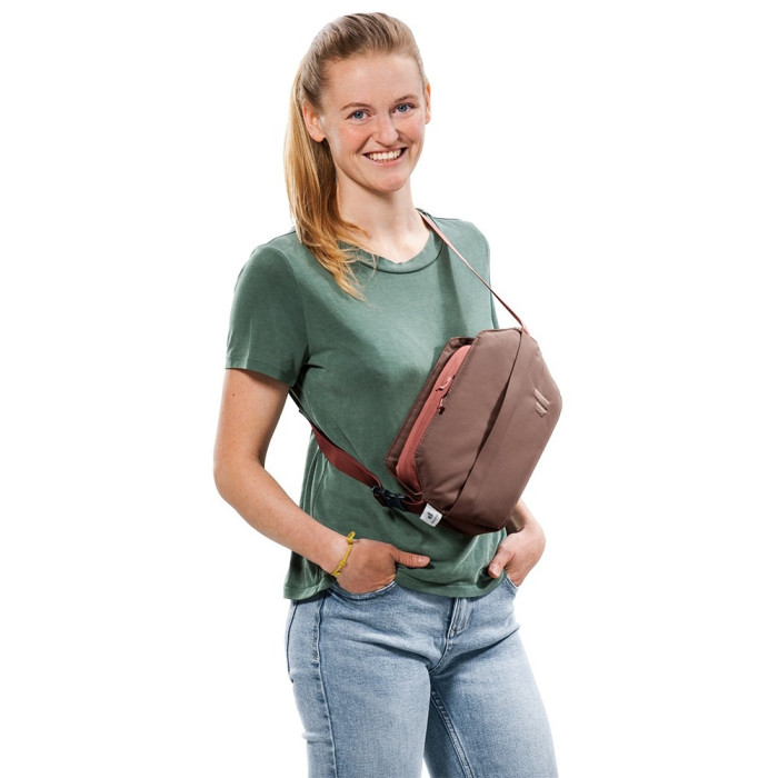 Сумка через плечо DEUTER Passway 2 цвет 6507 raisin-caspia  