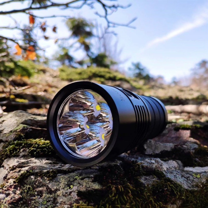 Поисковый фонарь Sofirn SP36 4*XP-L2 6000lm 3*18650 USB  