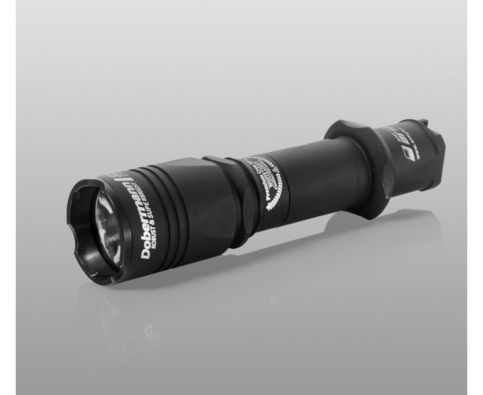Тактический фонарь Armytek Dobermann XP-E2, зеленый, (F02002BG)  