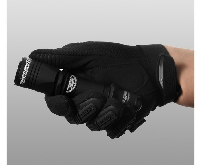 Тактический фонарь Armytek Dobermann XP-E2, зеленый, (F02002BG)  