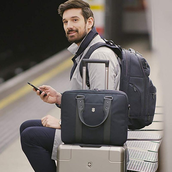 Сумка Victorinox Architecture Urban/Black Bodmer 11 л (Vt602852)  