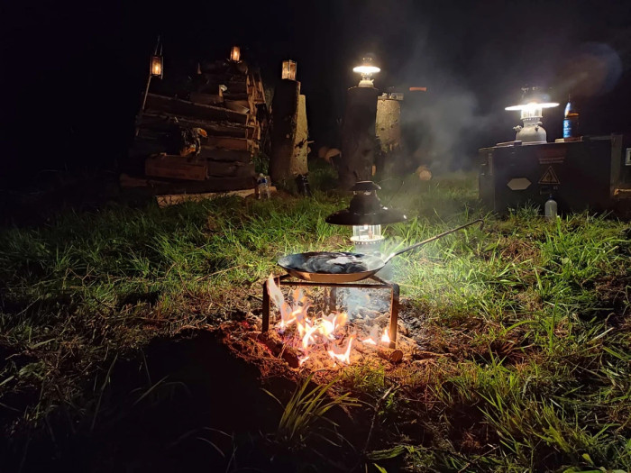 Платформа под посуду для костра Petromax Cooking Stand  