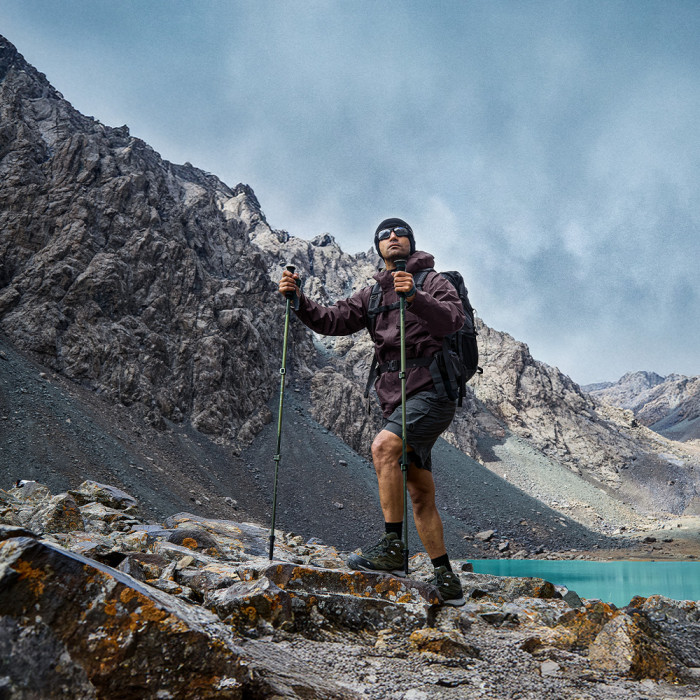 Комплект трекинговых палок карбоновых телескопических, 2 шт Naturehike CNK2550DS015, 61–135 см, зеленый  