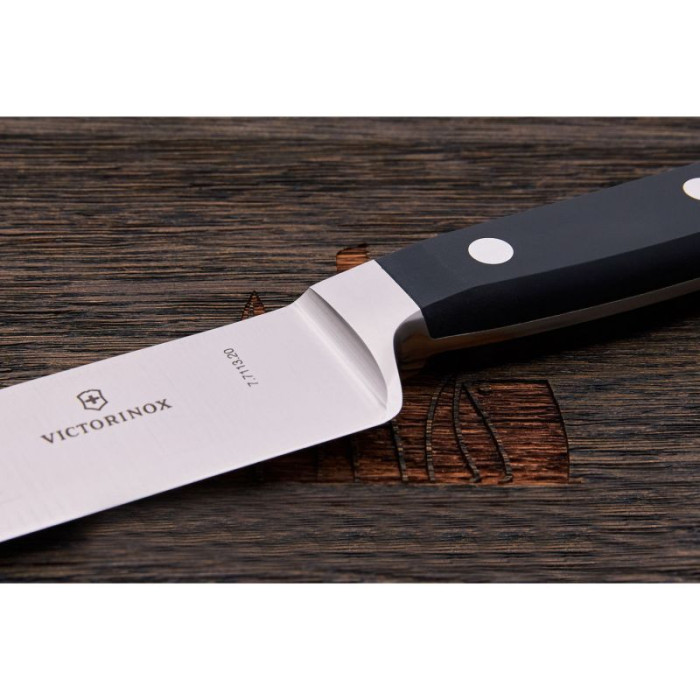 Нож кухонный Victorinox Forged Carving German Type 20см (7.7113.20)  