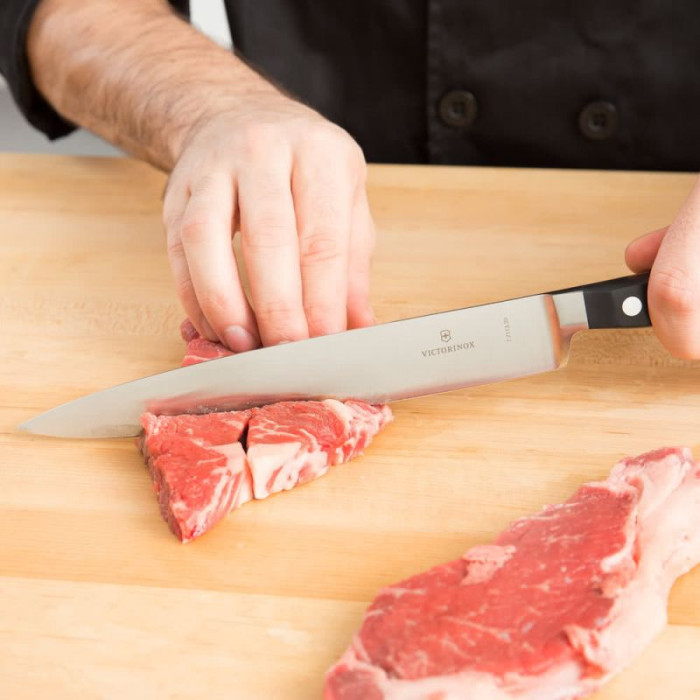 Нож кухонный Victorinox Forged Carving German Type 20см (7.7113.20)  