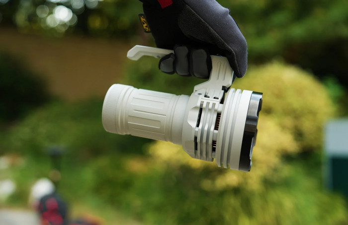 Фонарь с микродуговым оксидированием AceBeam X75 MAO XHP 70.3  