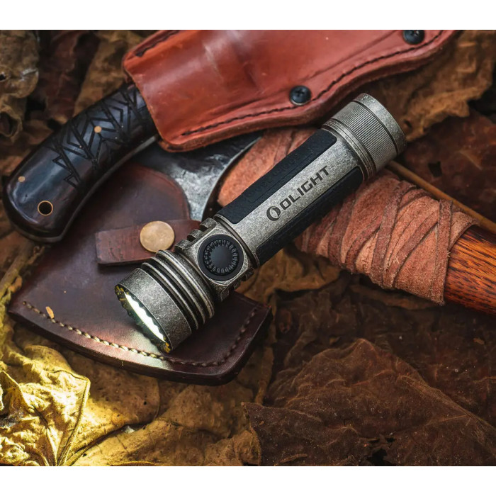 Фонарь Olight Seeker 4 Pro CW Silver-Plated Bronze  