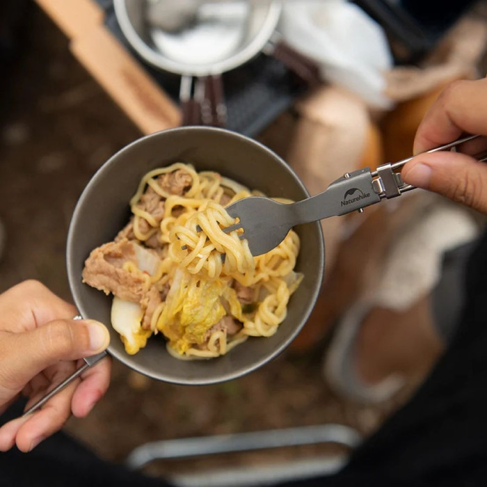 Вилка титановая складная Naturehike NH19C001-J серая с мешочком  