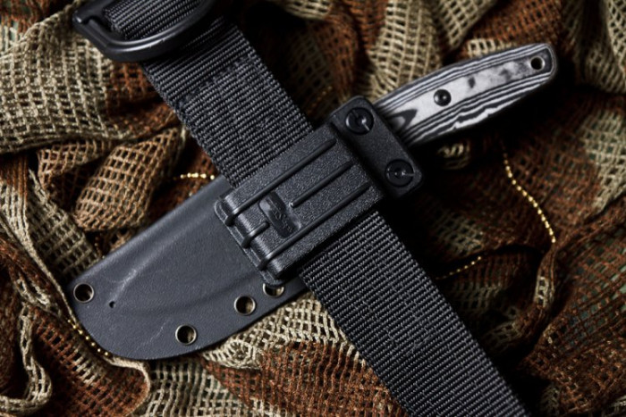 Нож Kizlyar Supreme Urban серый, сталь AUS8, рукоять микарта  