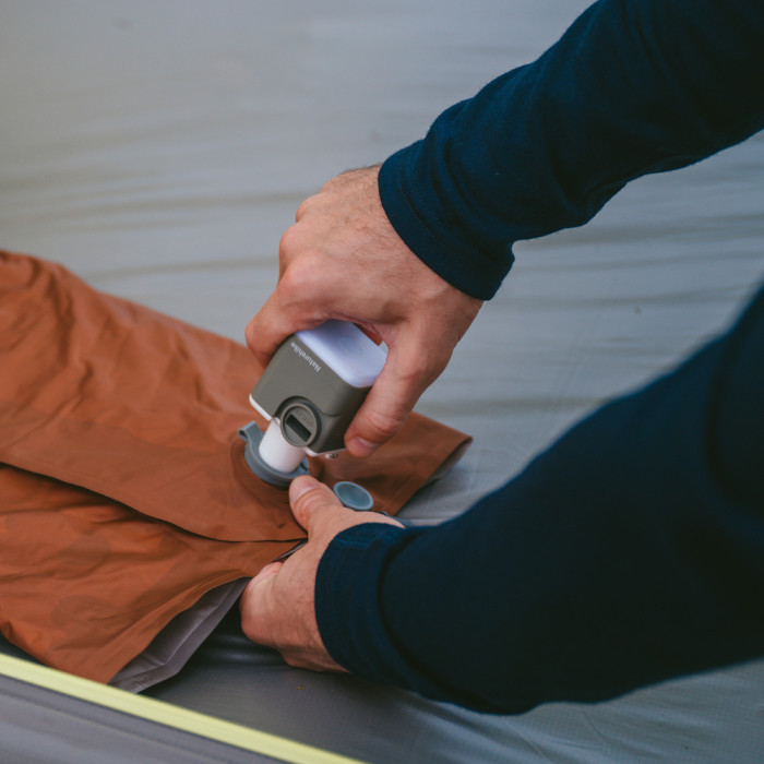 Многофункциональный воздушный насос-фонарь Naturehike CNK2550ZM012, зеленый  