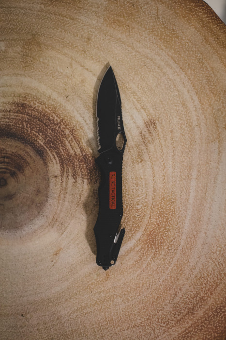 Нож складной Ruike M195  