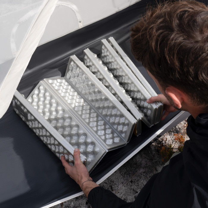 Коврик складной IXPE Naturehike CNK2550WS030, алюминиевая пленка, 18 мм, оливково-зеленый  