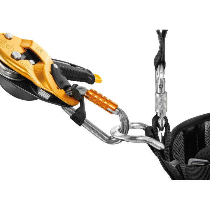 Карабин Petzl Am'D Triact-Lock black  