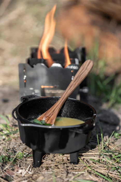 Казан-жаровня чугунная Petromax Dutch Oven ft0.5 на ножках 0,6 л  