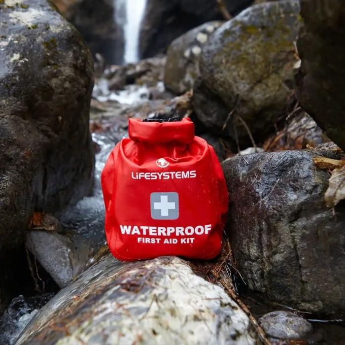 Аптечка Lifesystems Waterproof First Aid Kit  