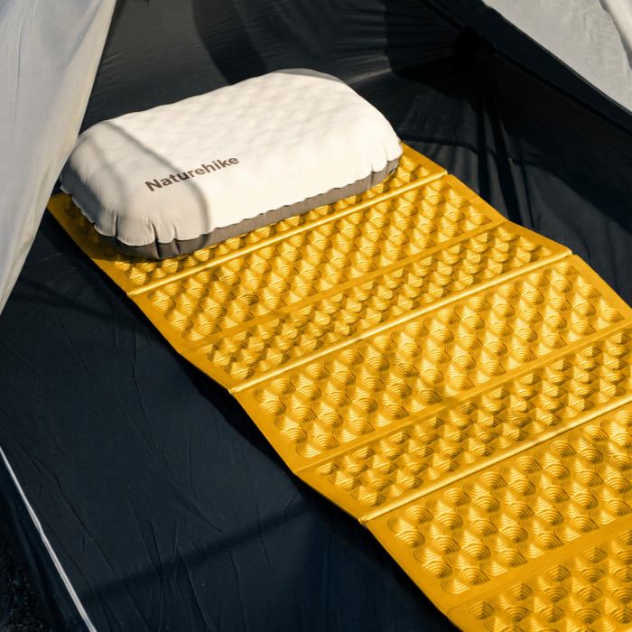 Коврик туристический складной одноместный IXPE Naturehike CNK2650WS010 с алюминиевой пленкой, 200x60x2.3 см, желтый  