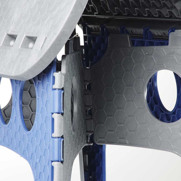 Стол раскладной пластиковый СИЛА 55 х 56 х 51 см  