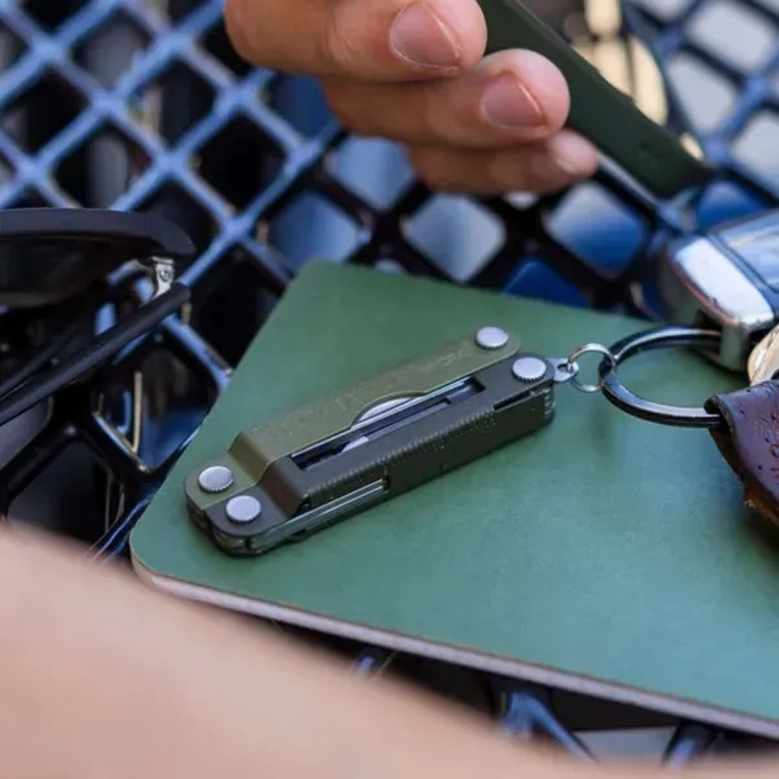 Мультиинструмент Leatherman Micra Spruce  