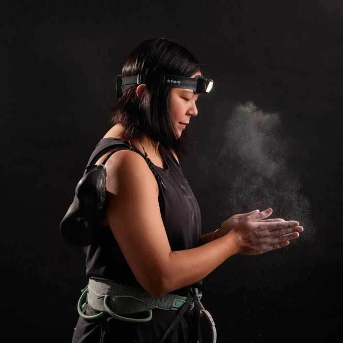 Фонарь налобный Biolite Headlamp 800, Midnight Grey/Black (BLT HPC0201)  