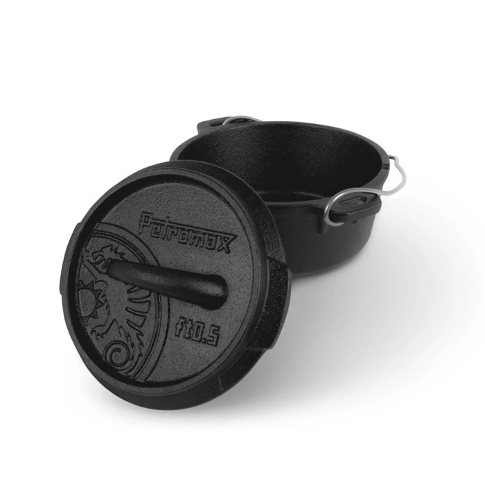 Казан-жаровня чугунная Petromax Dutch Oven ft0.5 плоское дно 0,6 л  