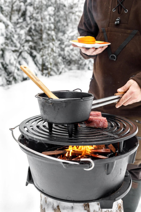 Казан-жаровня чугунная Petromax Dutch Oven ft1 на ножках 0,9 л  