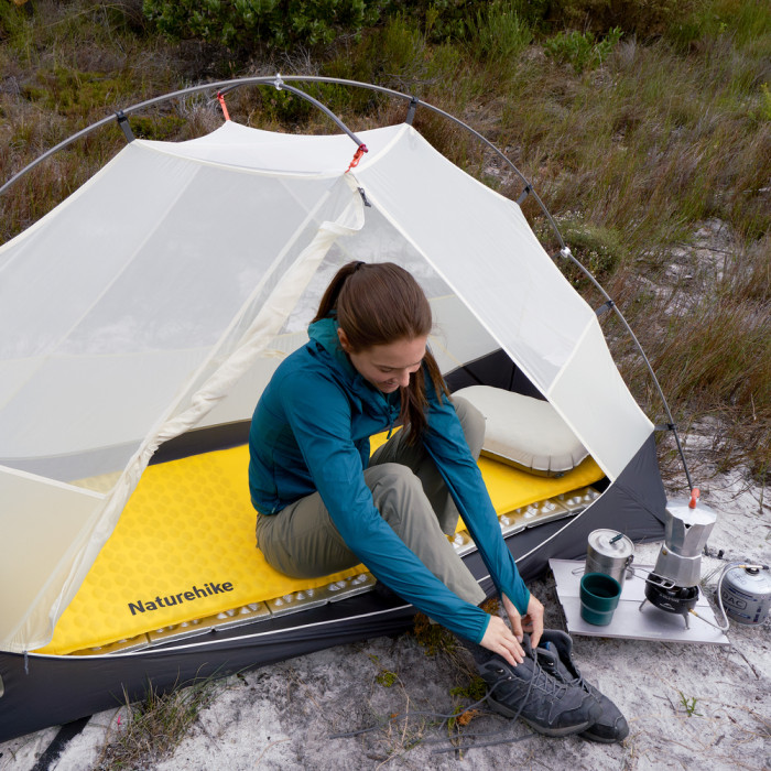 Матрас туристический надувной одноместный Naturehike CNK2550WS033, 183x53x3.5 см, желтый, прямоугольный  