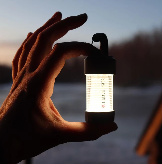 Кемпинговый фонарь Ledlenser ML4 Warm Light  