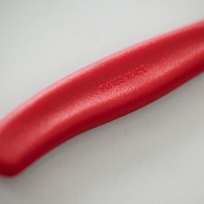 Нож для томатов Victorinox Swiss Classic 11см волн красн 6.7831.C1  