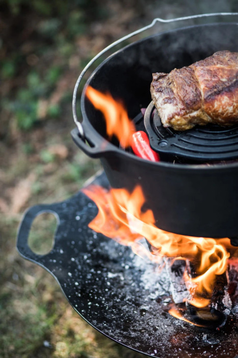 Казан-жаровня чугунная Petromax Dutch Oven ft12 на ножках 10,8 л  