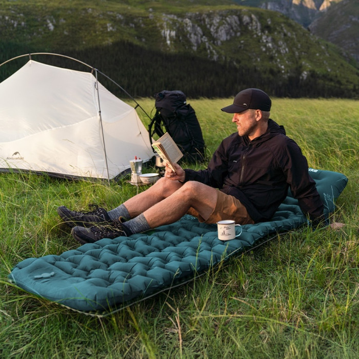 Матрас туристический надувной одноместный Naturehike CNK2550WS019, 200x60x9.5 см, синий, прямоугольный с мешком для надува  