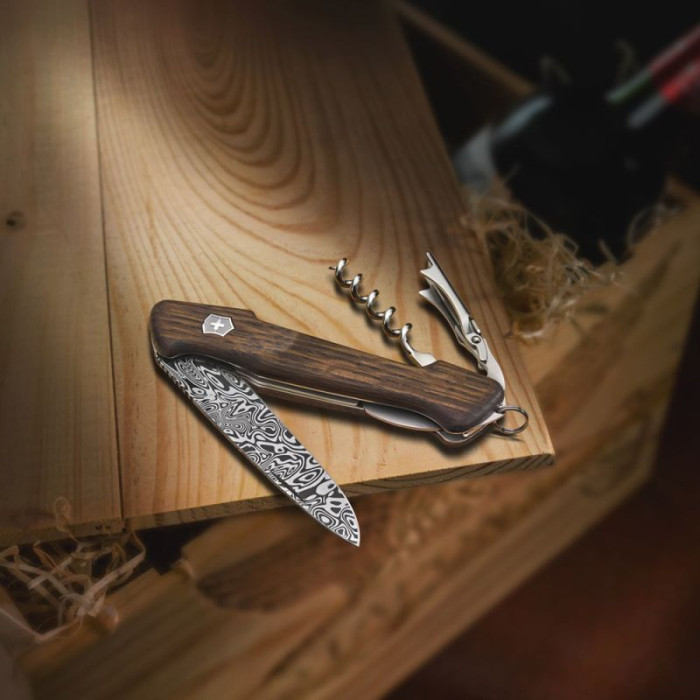 Нож складной Victorinox Wine Master (0.9701.J19)  