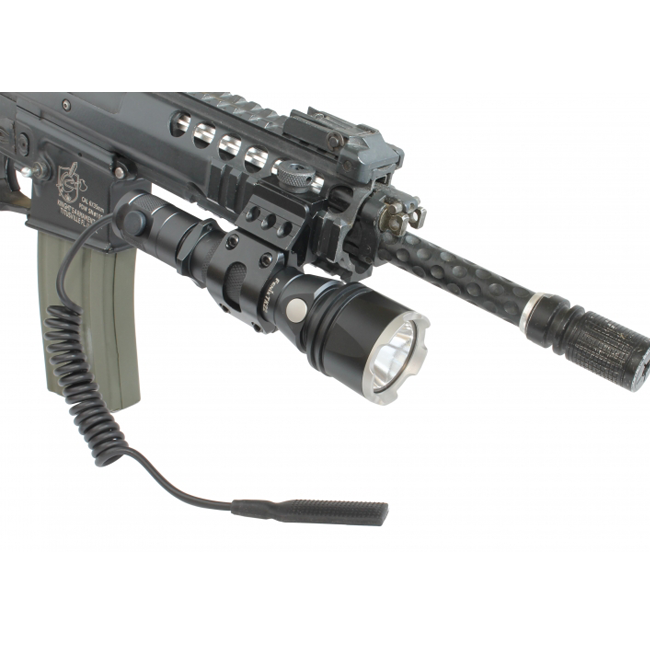 Подствольный фонарь Fenix TK22 Cree XM-L (U2)  