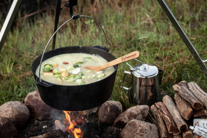 Казан-жаровня чугунная Petromax Dutch Oven ft12 плоское дно 10,8 л  