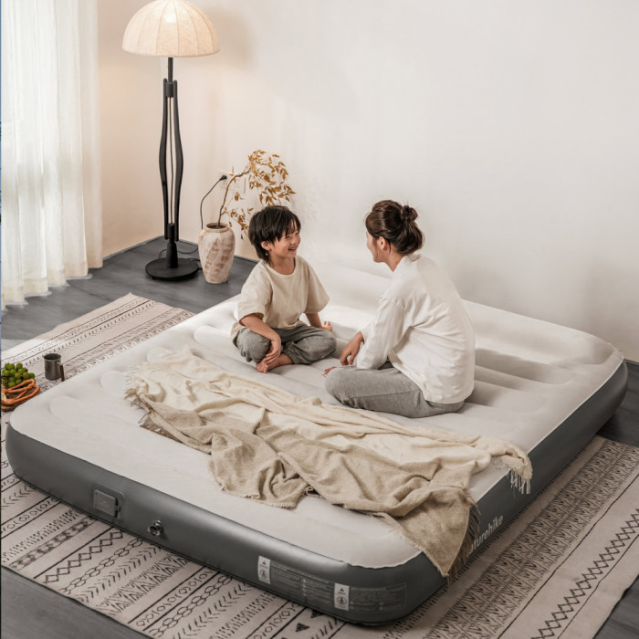 Самонадувающийся матрас, двухместный, со встроенной помпой Naturehike CNK2450WS040, 250 мм, серый  