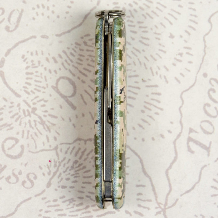 Складной нож Victorinox CLASSIC SD ARMY Пиксель с красн Лого 0.6223.3.W3941pw  