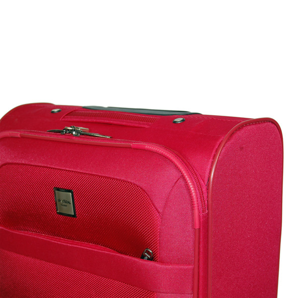 Чемодан Skyflite Skycabin красный (S)  