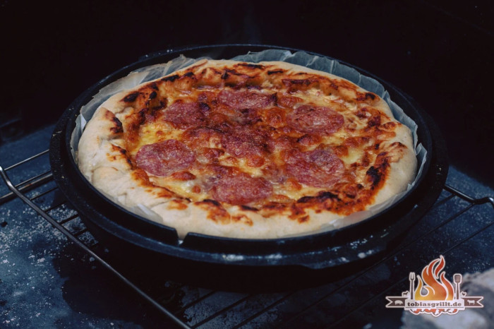 Казан-жаровня чугунная Petromax Dutch Oven ft9 плоское дно 7,5 л  