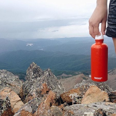 Бутылка для воды SIGG Fabulous, 0.6 л (красная)  